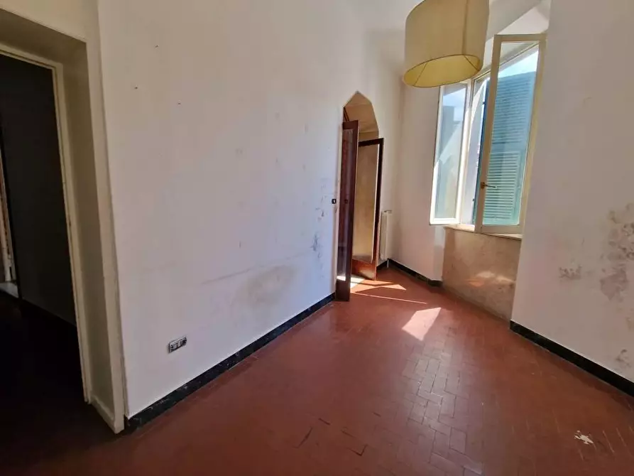 Immagine 18 di Appartamento in vendita  a Carrara