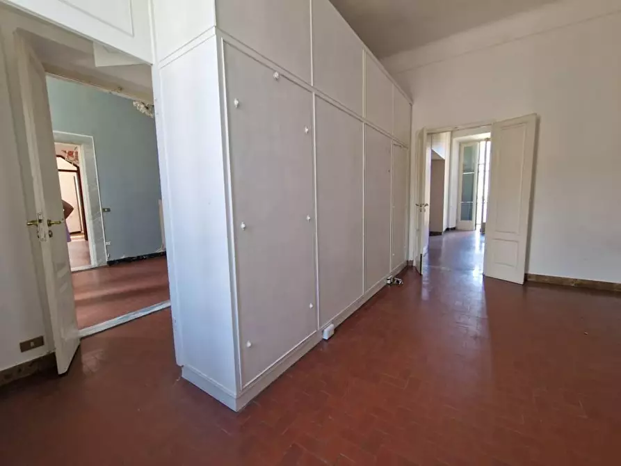 Immagine 23 di Appartamento in vendita  a Carrara