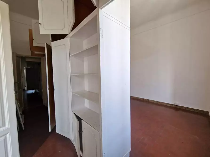 Immagine 22 di Appartamento in vendita  a Carrara