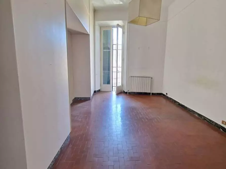 Immagine 26 di Appartamento in vendita  a Carrara