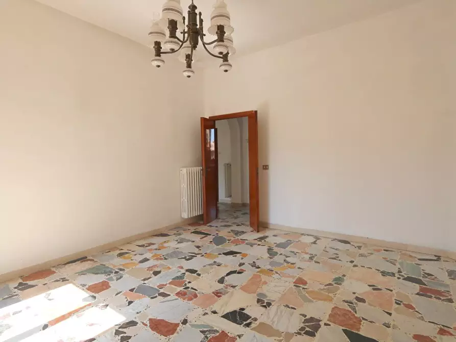 Immagine 4 di Appartamento in vendita  a Buti