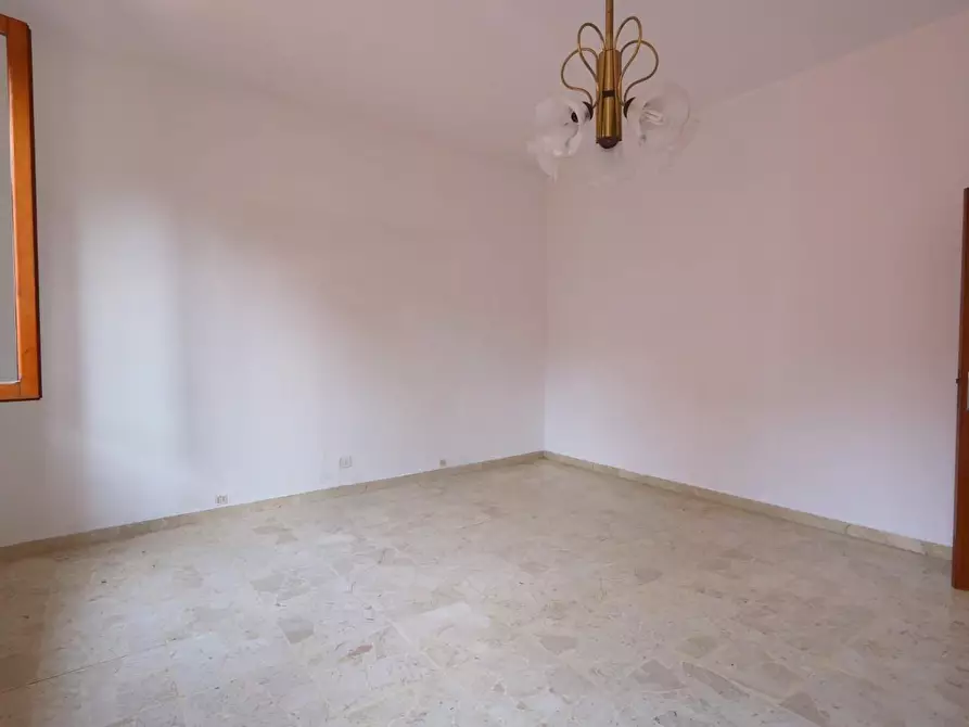 Immagine 20 di Appartamento in vendita  a Buti