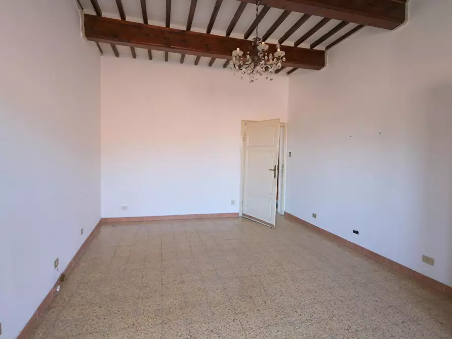 Immagine 11 di Appartamento in vendita  a Buti