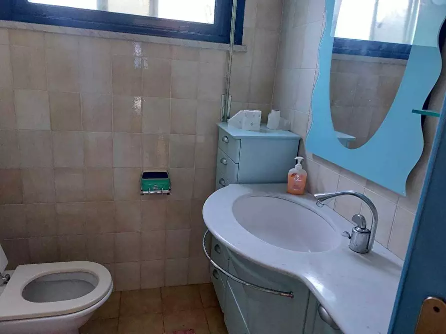 Immagine 14 di Appartamento in vendita  a Carrara