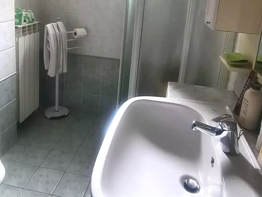 Immagine 10 di Appartamento in vendita  a Livorno