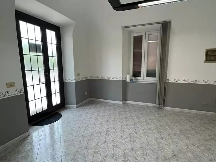 Immagine 1 di Ufficio in affitto  a San Giuliano Terme