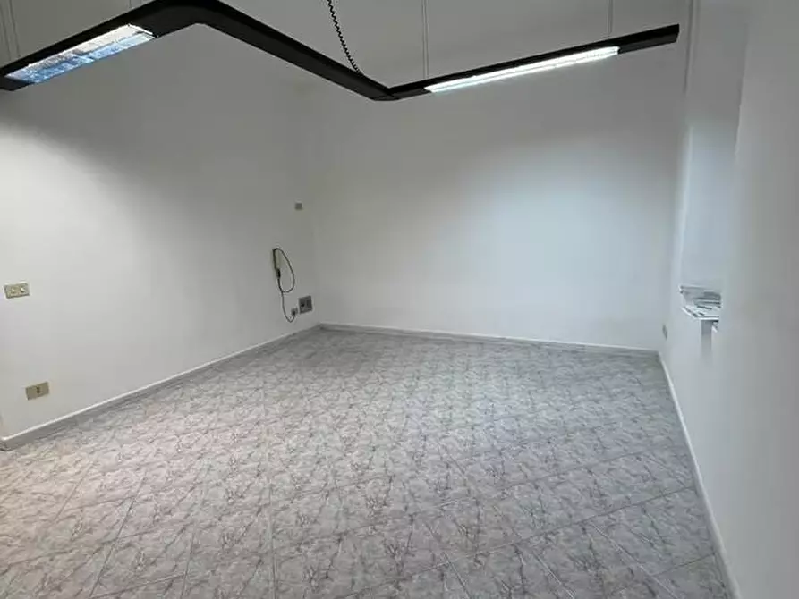 Immagine 2 di Ufficio in affitto  a San Giuliano Terme