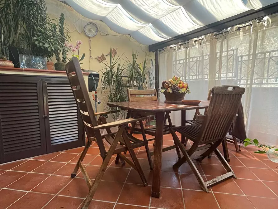 Immagine 5 di Porzione di casa in vendita  a Carrara