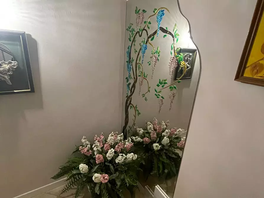 Immagine 17 di Porzione di casa in vendita  a Carrara