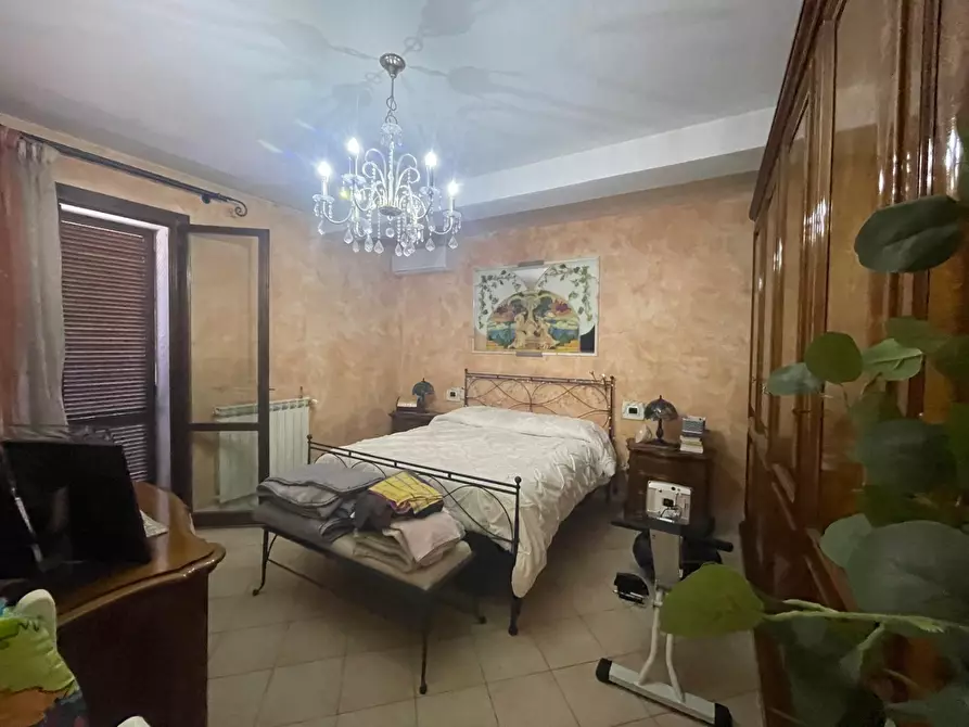 Immagine 7 di Porzione di casa in vendita  a Carrara