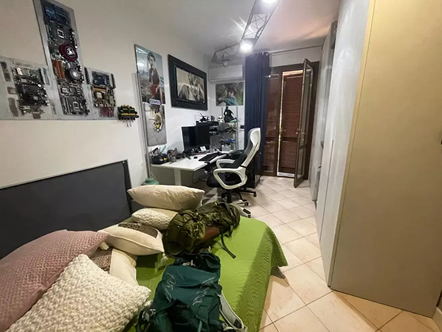 Immagine 12 di Porzione di casa in vendita  a Carrara