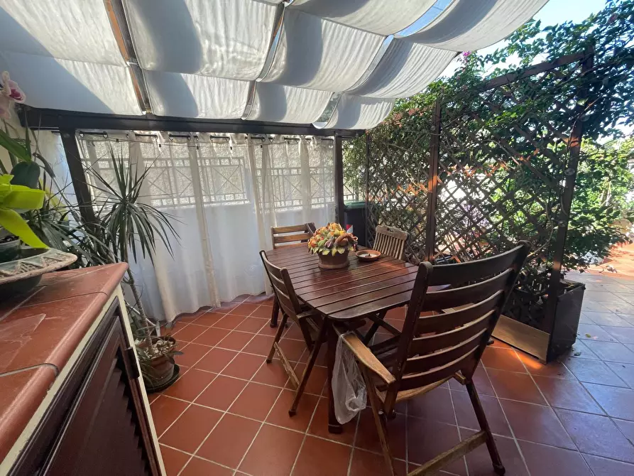 Immagine 13 di Porzione di casa in vendita  a Carrara