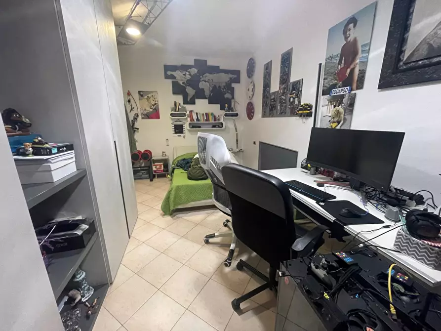 Immagine 4 di Porzione di casa in vendita  a Carrara