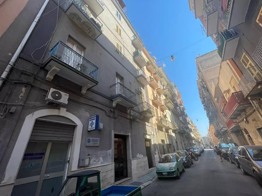 Immagine 14 di Ufficio in vendita  a Taranto