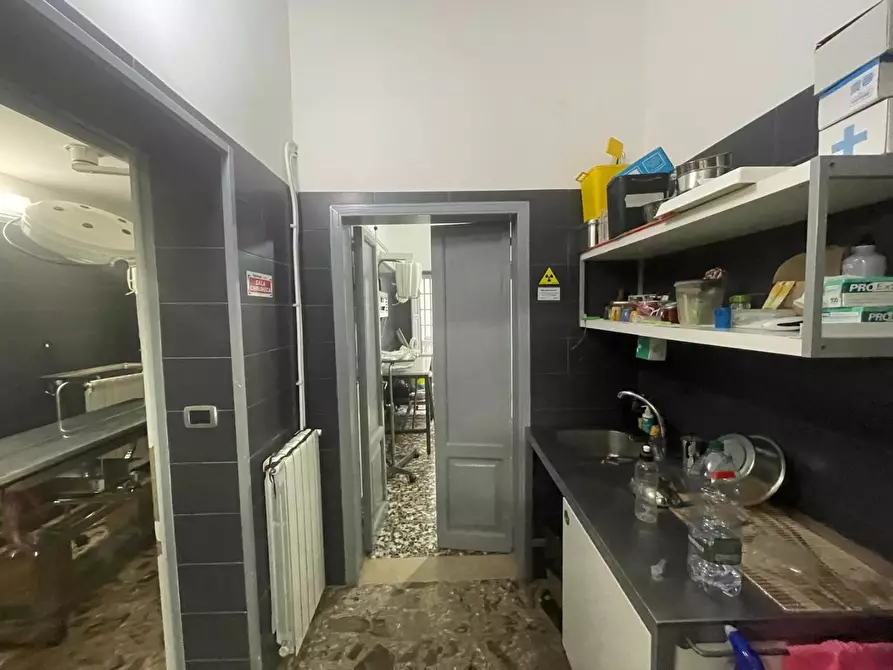 Immagine 7 di Ufficio in vendita  a Taranto