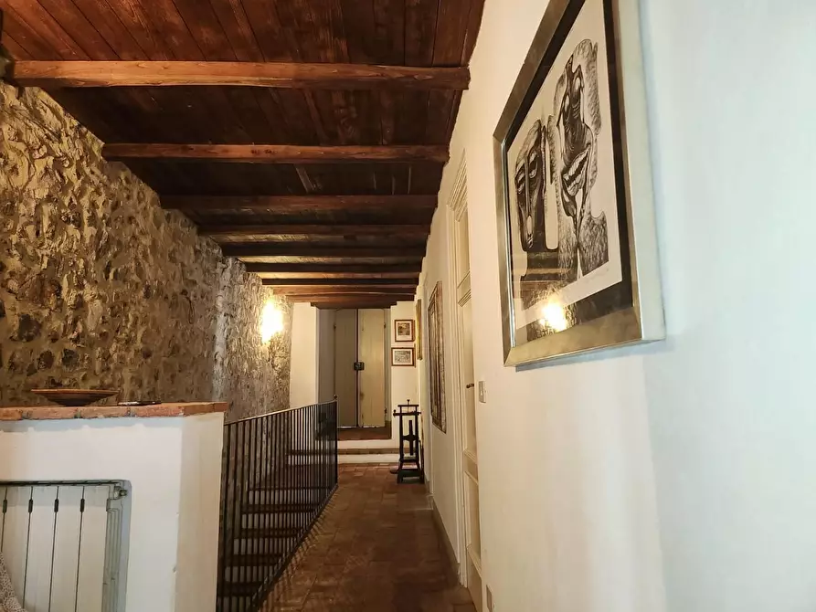 Immagine 14 di Rustico / casale in vendita  a Lucca