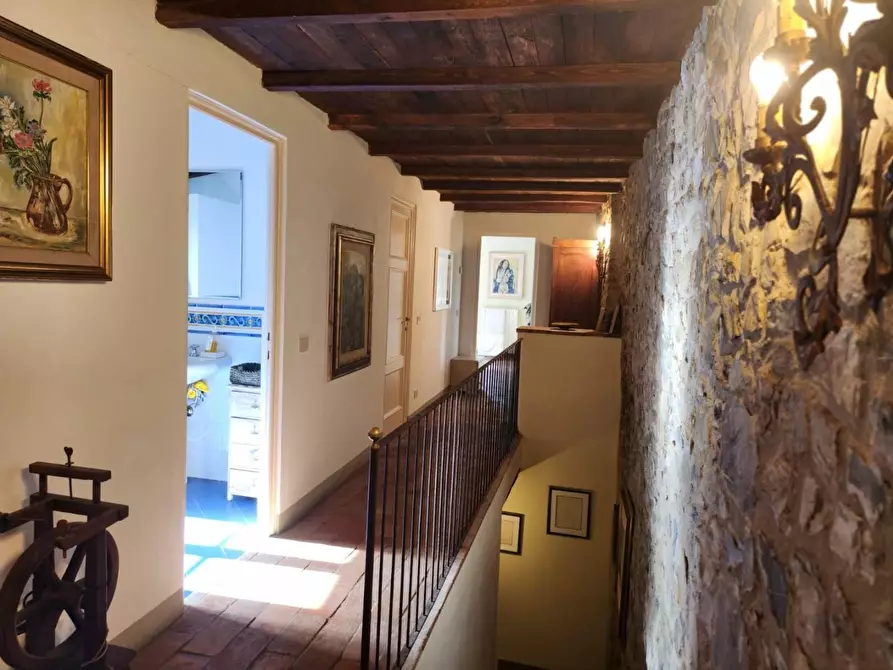 Immagine 21 di Rustico / casale in vendita  a Lucca