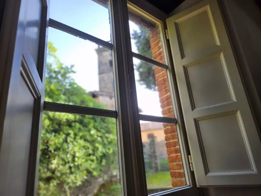 Immagine 10 di Rustico / casale in vendita  a Lucca