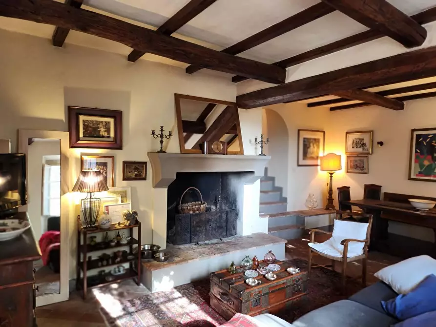 Immagine 17 di Rustico / casale in vendita  a Lucca