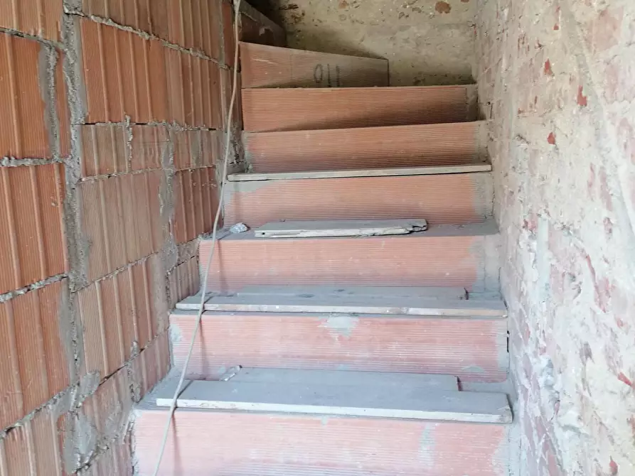 Immagine 5 di Casa semindipendente in vendita  a Carrara