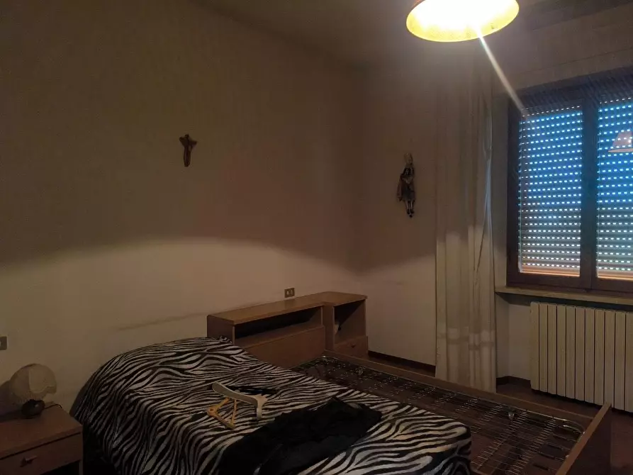 Immagine 15 di Casa colonica in vendita  a Lucignano
