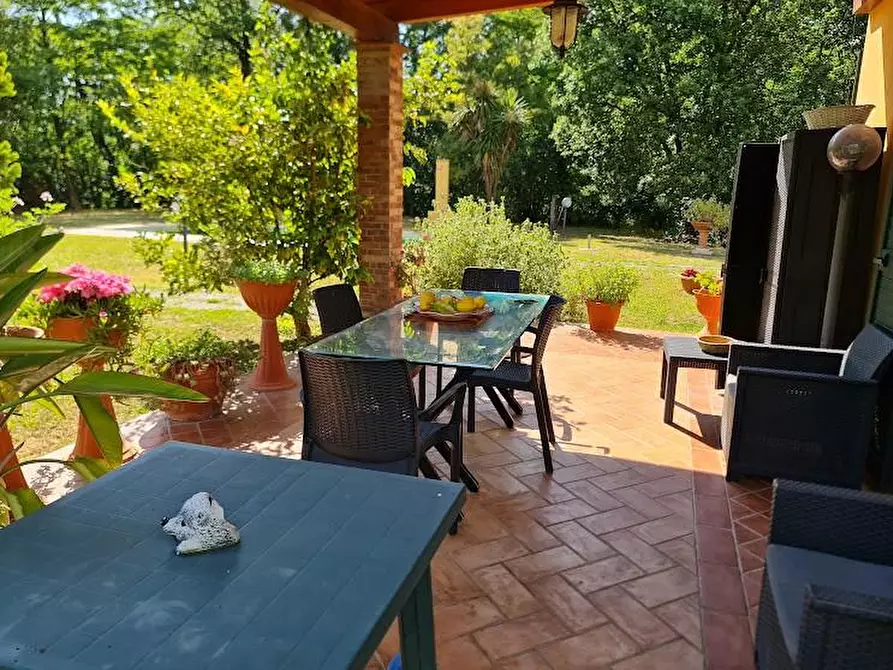Immagine 12 di Villa in vendita  a Castelnuovo Magra
