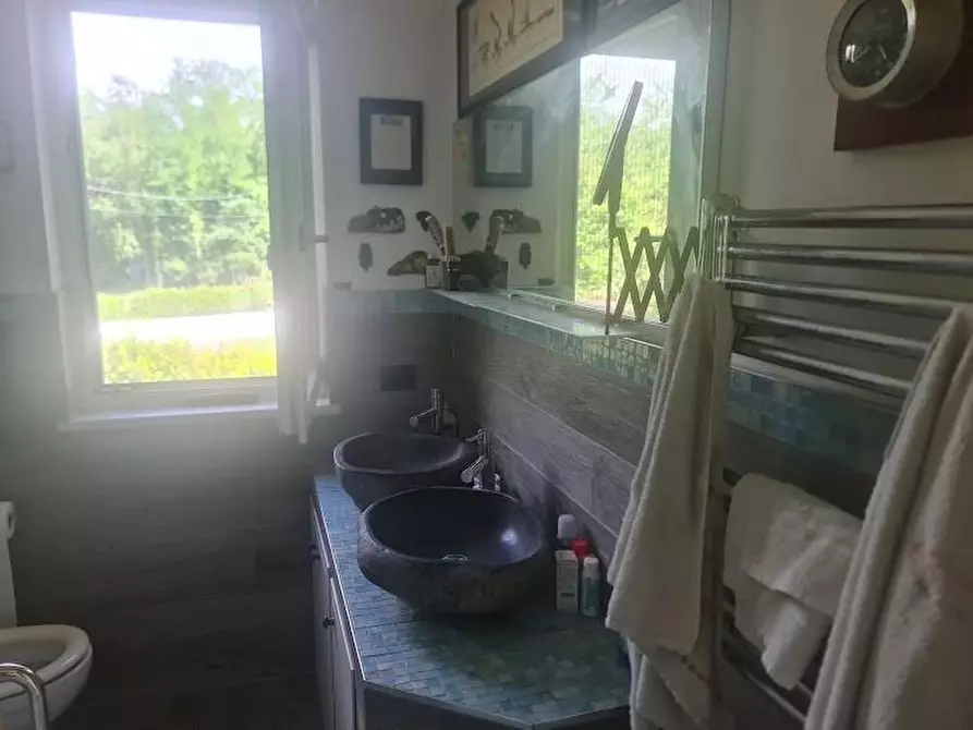 Immagine 32 di Villa in vendita  a Castelnuovo Magra