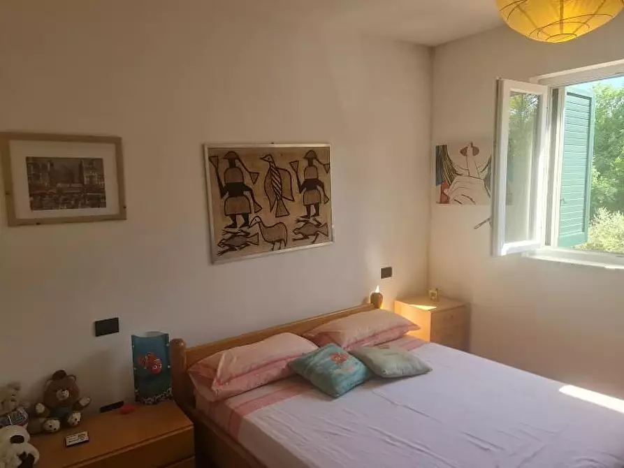 Immagine 43 di Villa in vendita  a Castelnuovo Magra