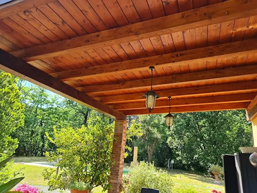 Immagine 13 di Villa in vendita  a Castelnuovo Magra