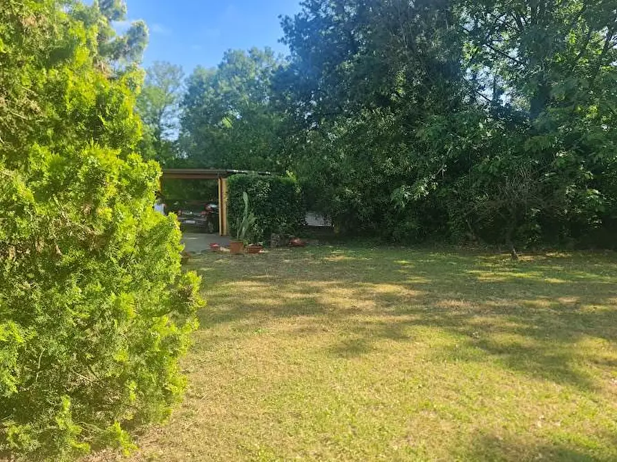 Immagine 74 di Villa in vendita  a Castelnuovo Magra