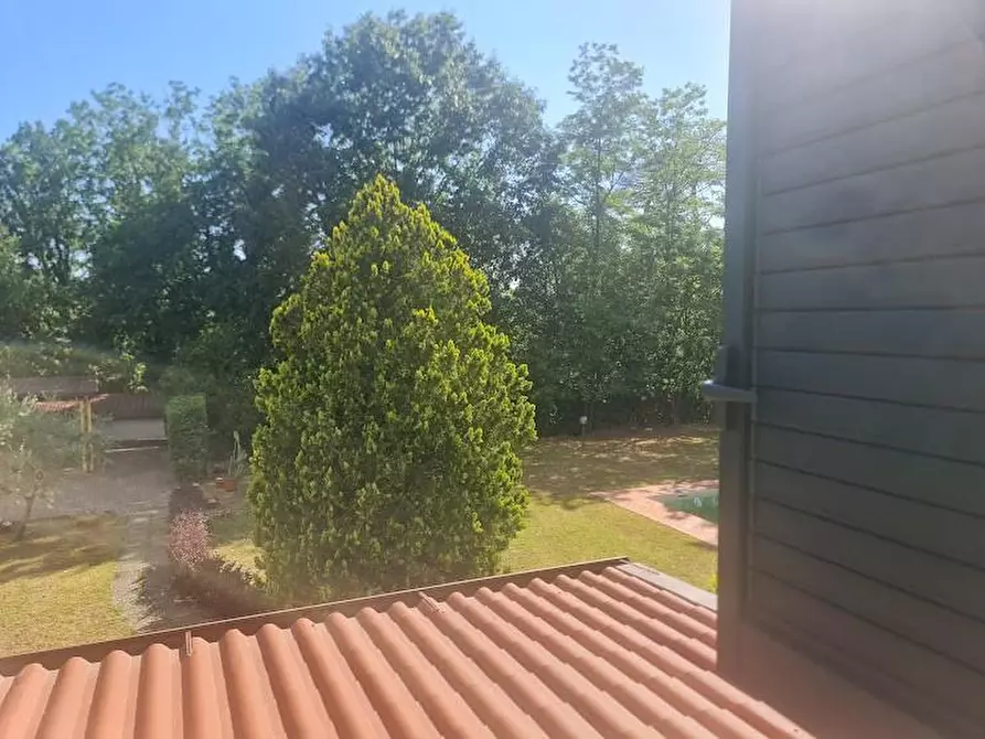 Immagine 46 di Villa in vendita  a Castelnuovo Magra