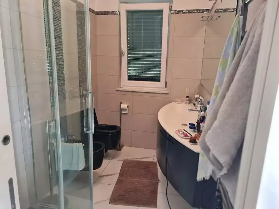 Immagine 27 di Villa in vendita  a Castelnuovo Magra