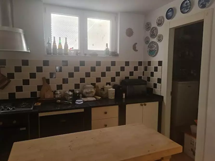 Immagine 49 di Villa in vendita  a Castelnuovo Magra