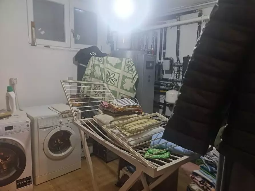 Immagine 59 di Villa in vendita  a Castelnuovo Magra