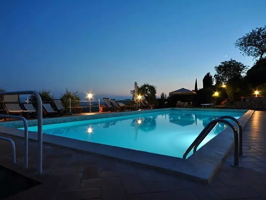 Immagine 25 di Casa colonica in vendita  a Palaia