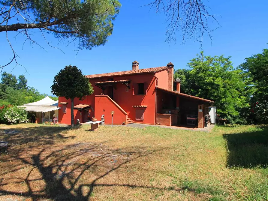 Immagine 29 di Casa colonica in vendita  a Palaia