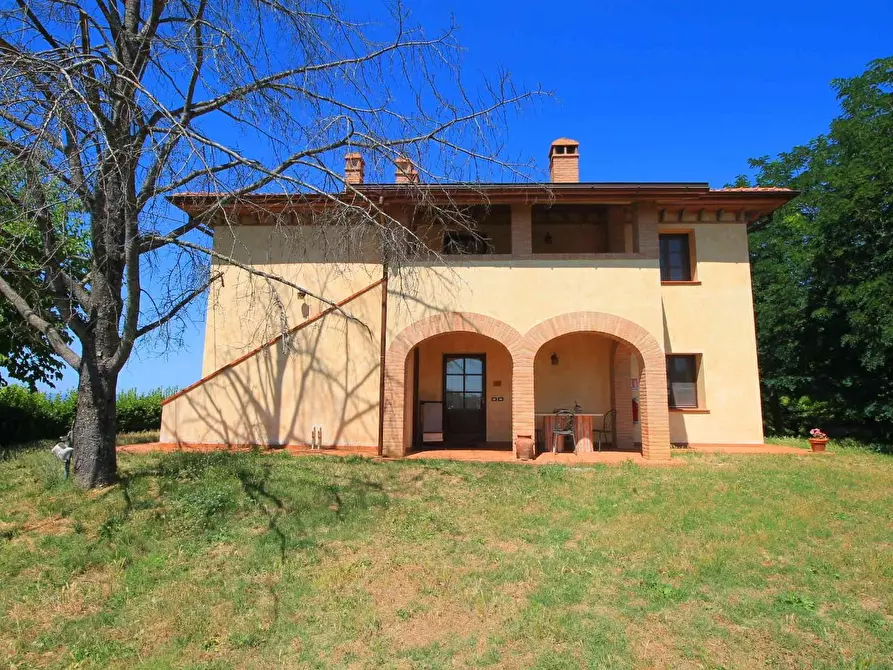 Immagine 35 di Casa colonica in vendita  a Palaia