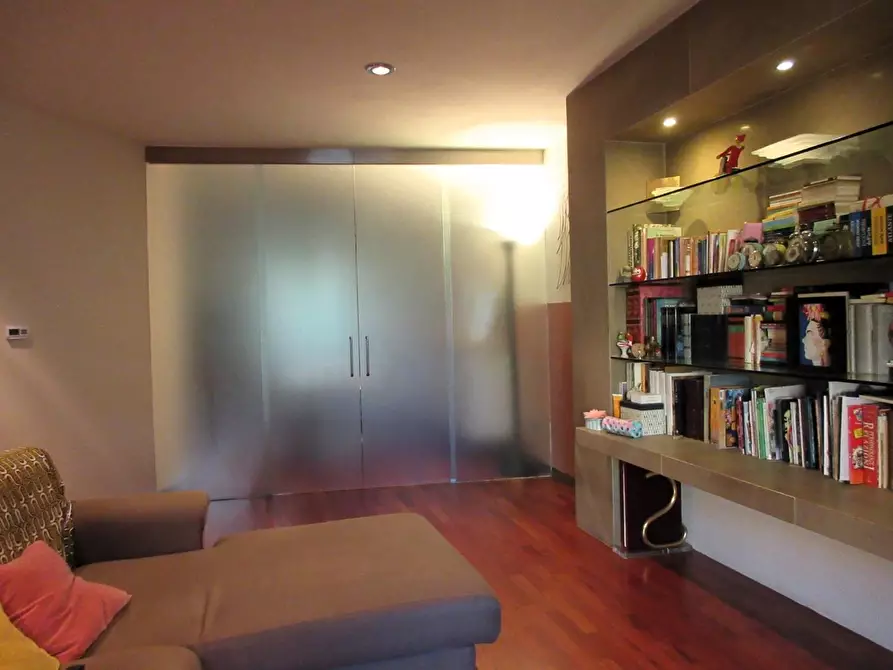 Immagine 4 di Villetta a schiera in vendita  a Capraia E Limite