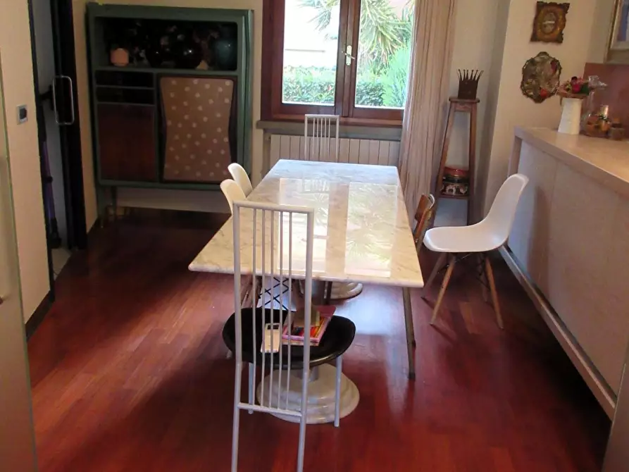 Immagine 6 di Villetta a schiera in vendita  a Capraia E Limite