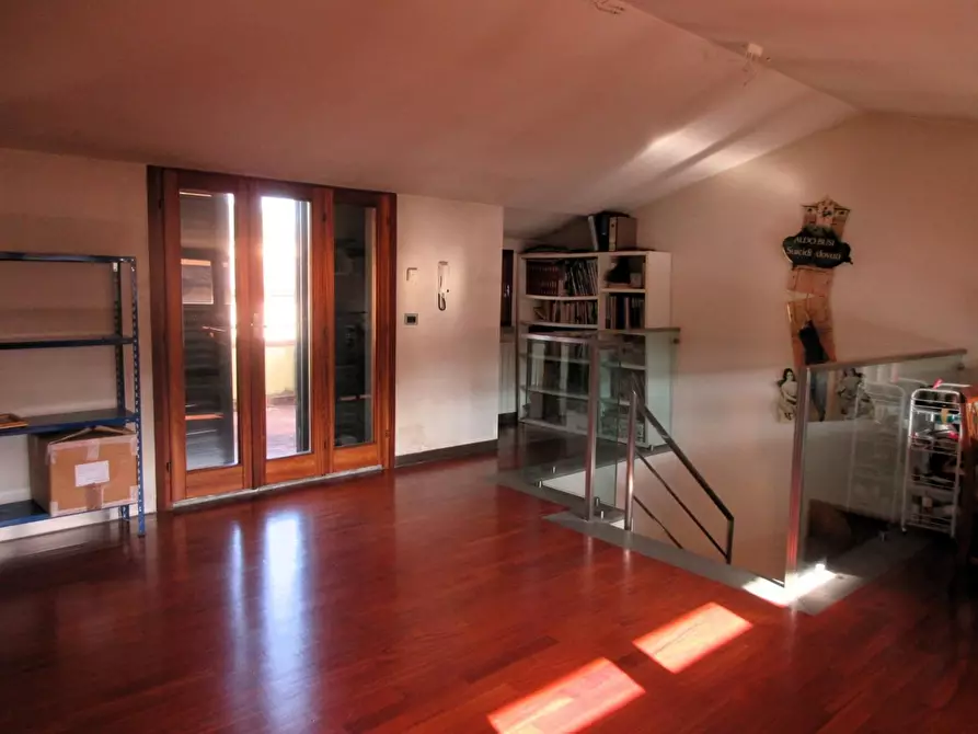 Immagine 11 di Villetta a schiera in vendita  a Capraia E Limite