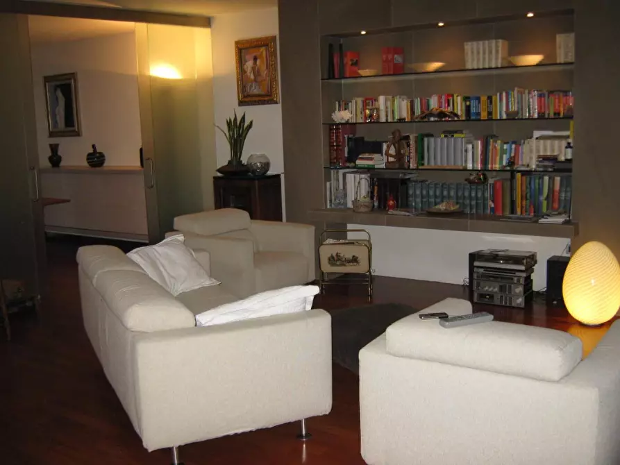 Immagine 5 di Villetta a schiera in vendita  a Capraia E Limite