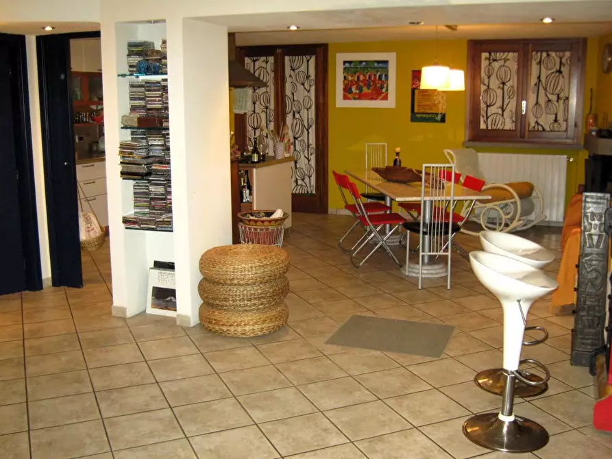 Immagine 15 di Villetta a schiera in vendita  a Capraia E Limite