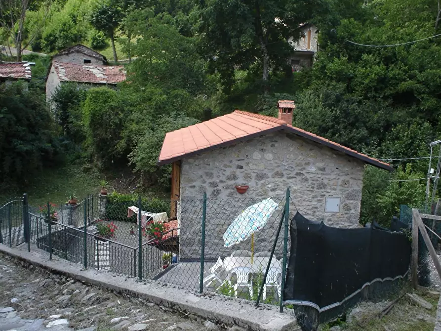 Immagine 18 di Casa indipendente in vendita  a Vagli Sotto