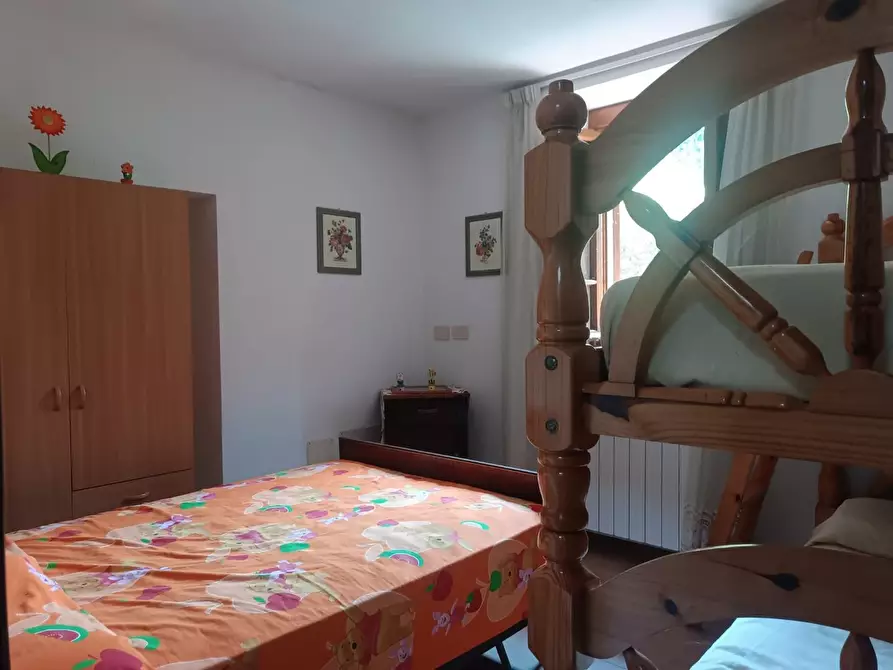 Immagine 13 di Casa indipendente in vendita  a Vagli Sotto