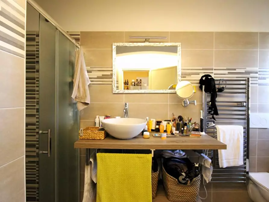 Immagine 11 di Appartamento in vendita  a Capannori