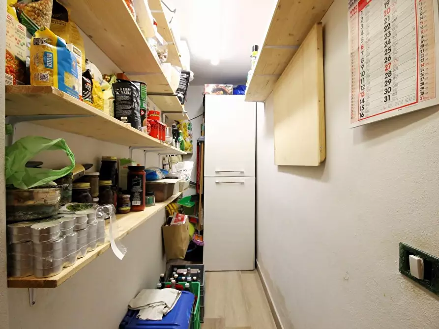 Immagine 10 di Appartamento in vendita  a Capannori