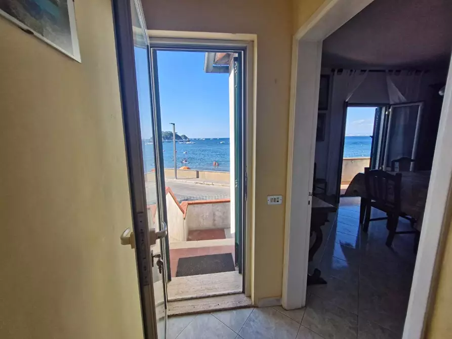 Immagine 22 di Appartamento in vendita  a Rio Marina