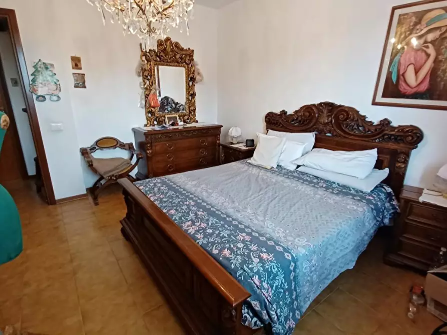 Immagine 25 di Appartamento in vendita  a Colle Di Val D'elsa