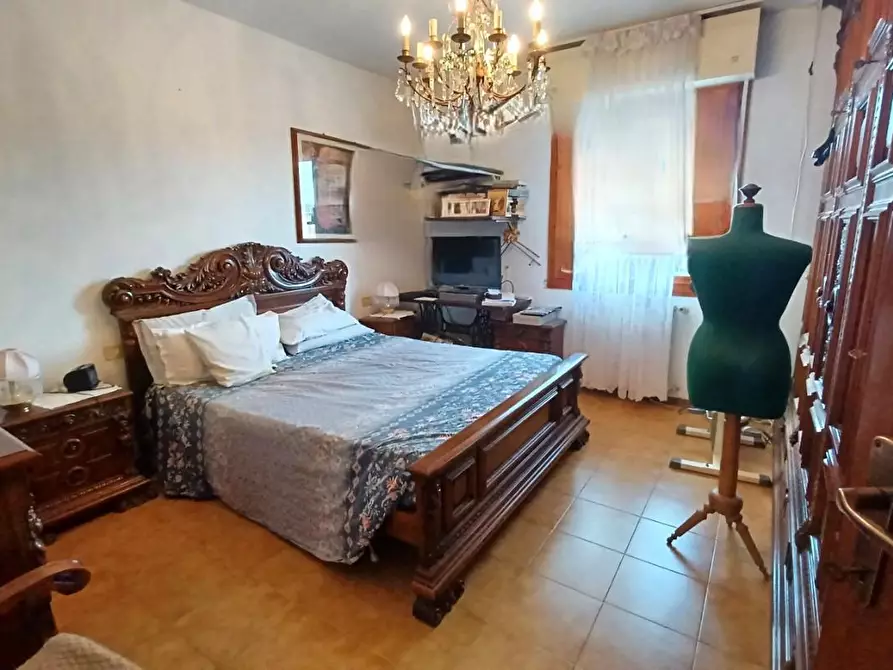 Immagine 22 di Appartamento in vendita  a Colle Di Val D'elsa