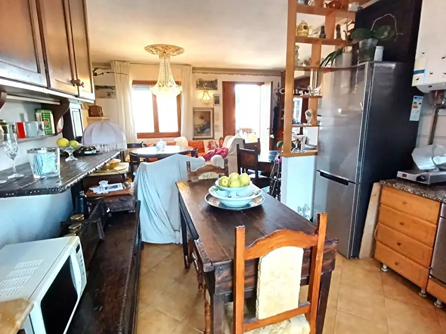 Immagine 9 di Appartamento in vendita  a Colle Di Val D'elsa